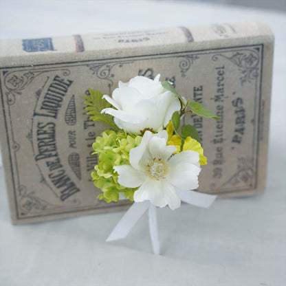 コスモスとスノーボールのブーケ【結婚式　フワラー　アーティフィシャルフラワー　ブーケ　ブートニア】