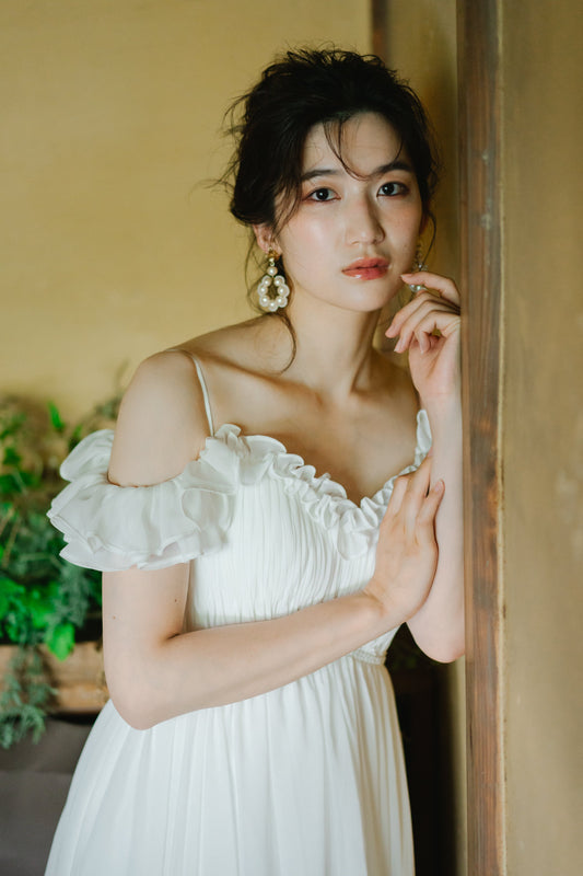 ウェディングドレス/9102491/ キャミソールネックオフショルダーAライン【ウェディングドレス】