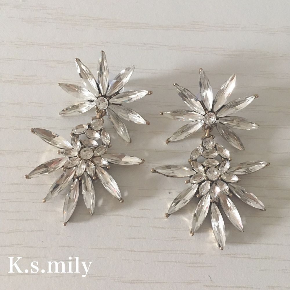 ブライダルピアス　イヤリング　coussinet 追加チェーン付き ビジューロングチェーンイヤリング(ピアス・イヤリング) | a.v.v