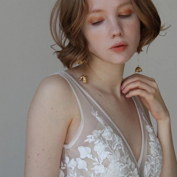 ゴールドデザイン【コクリコウェーブ】イヤリング/ピアス 【結婚式 ピアス イヤリング】