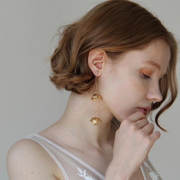 ゴールドデザイン【コクリコウェーブ】イヤリング/ピアス 【結婚式 ピアス イヤリング】