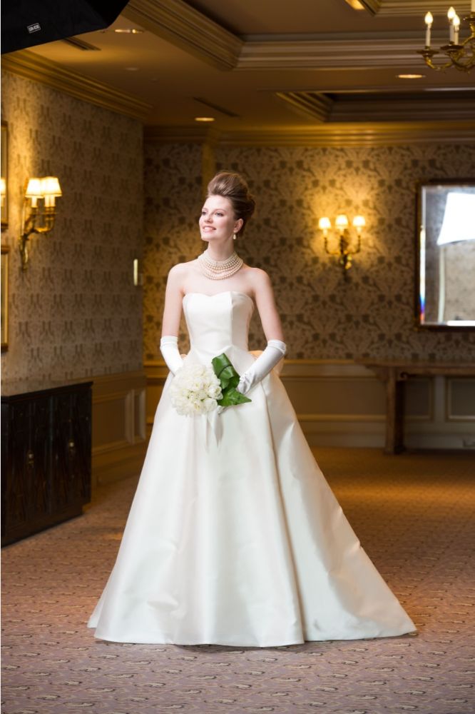 エジプトハーツ 【ウェディングドレス レンタル】