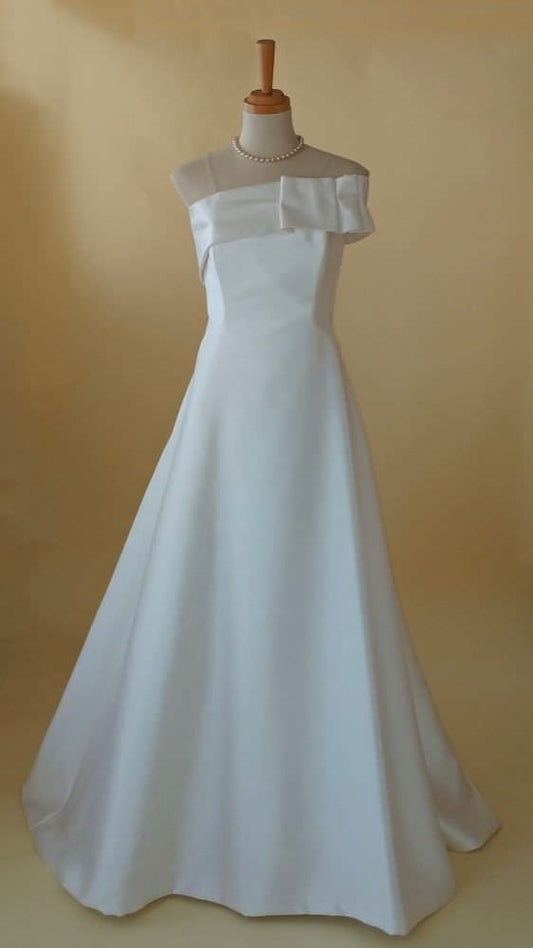 エジプト ウェイブ 【ウェディングドレス レンタル】