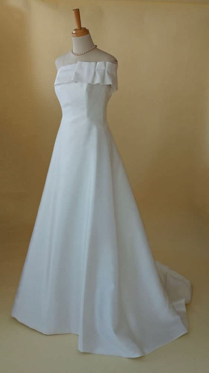 エジプト ウェイブ 【ウェディングドレス レンタル】