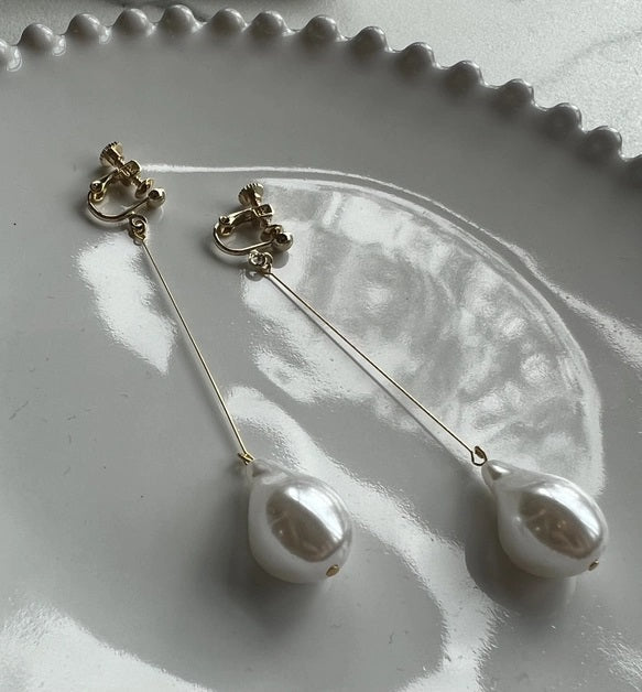 揺れるタイプ【バロック1粒】結婚式 ピアス イヤリング