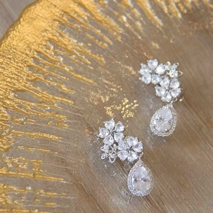 シルバーフラワーモチーフ ピアス【フルールブーケ】 【結婚式 ピアス イヤリング】