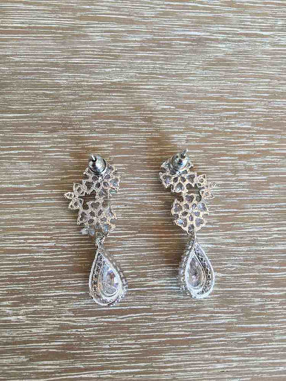 シルバーフラワーモチーフ ピアス【フルールブーケ】 【結婚式 ピアス イヤリング】