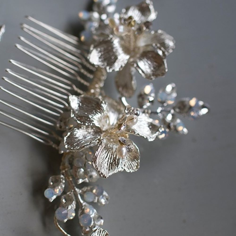 アザレアシルバー 【結婚式 ヘアアクセサリー】