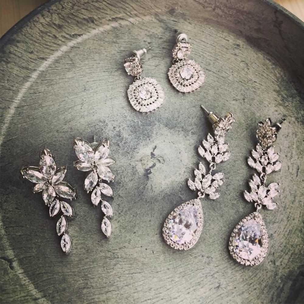 ピアス/イヤリング 【ウィステリア】 【結婚式 ピアス イヤリング】