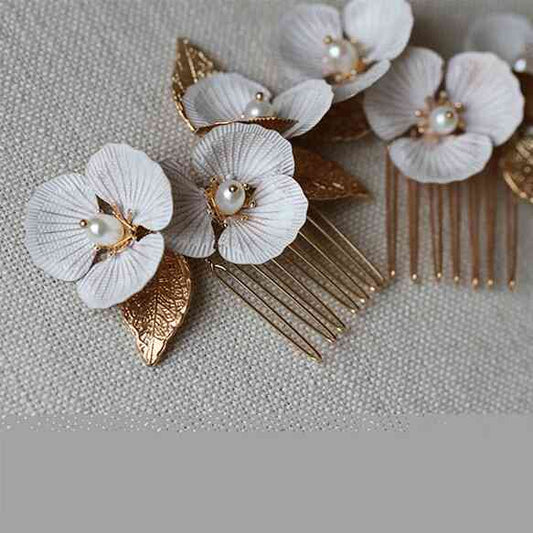 ホワイトフラワー ゴールドアクセサリー 【クレアヘアコーム2個組】 【結婚式 ヘアアクセサリー】