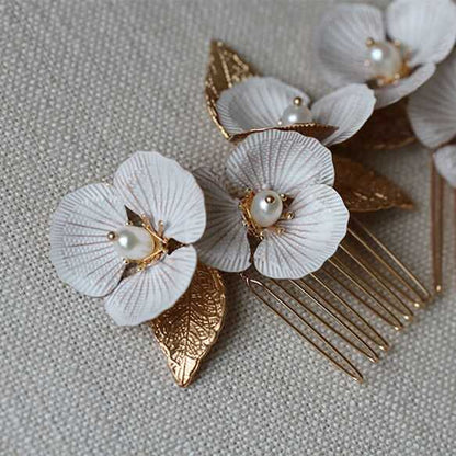ホワイトフラワー ゴールドアクセサリー 【クレアヘアコーム2個組】 【結婚式 ヘアアクセサリー】