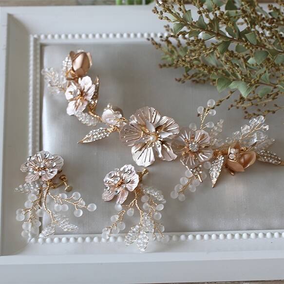 ピンクゴールド【マルゴーイヤリング ピアス】 【結婚式 ピアス イヤリング】