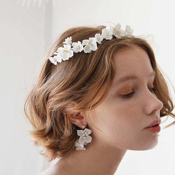 ホワイトフラワー【ブランシュピアス】 【結婚式 ピアス イヤリング】