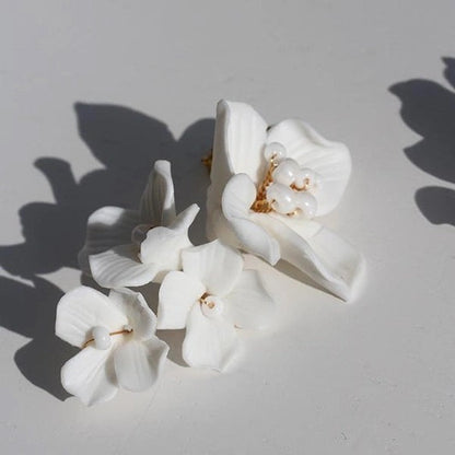 ホワイトフラワー【ブランシュピアス】 【結婚式 ピアス イヤリング】