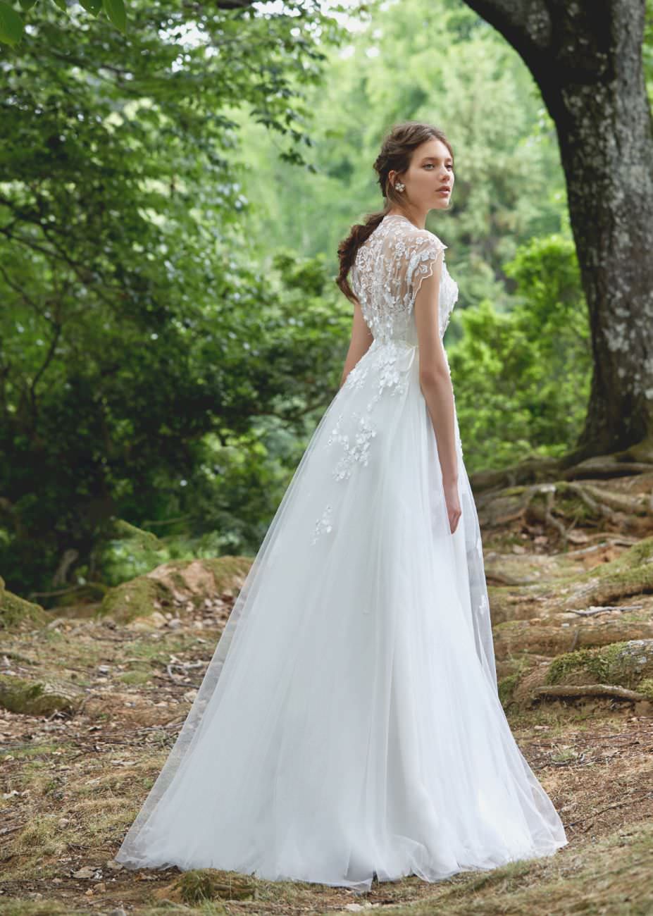 ★送料込★ウエディングドレス ウェディングドレス 結婚式 披露宴 白 スレンダー ウエディングドレス スレンダーライン ロング 白 結婚式 花嫁