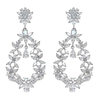 【ピアス・イヤリング】Dahlia Crystal ウェディング ブライダルアクセサリー ピアス / イヤリング [ AM-103 ]【結婚式 ピアス イヤリング】