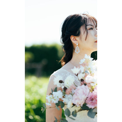 【ピアス・イヤリング】Dahlia Crystal ウェディング ブライダルアクセサリー ピアス / イヤリング [ AM-103 ]【結婚式 ピアス イヤリング】