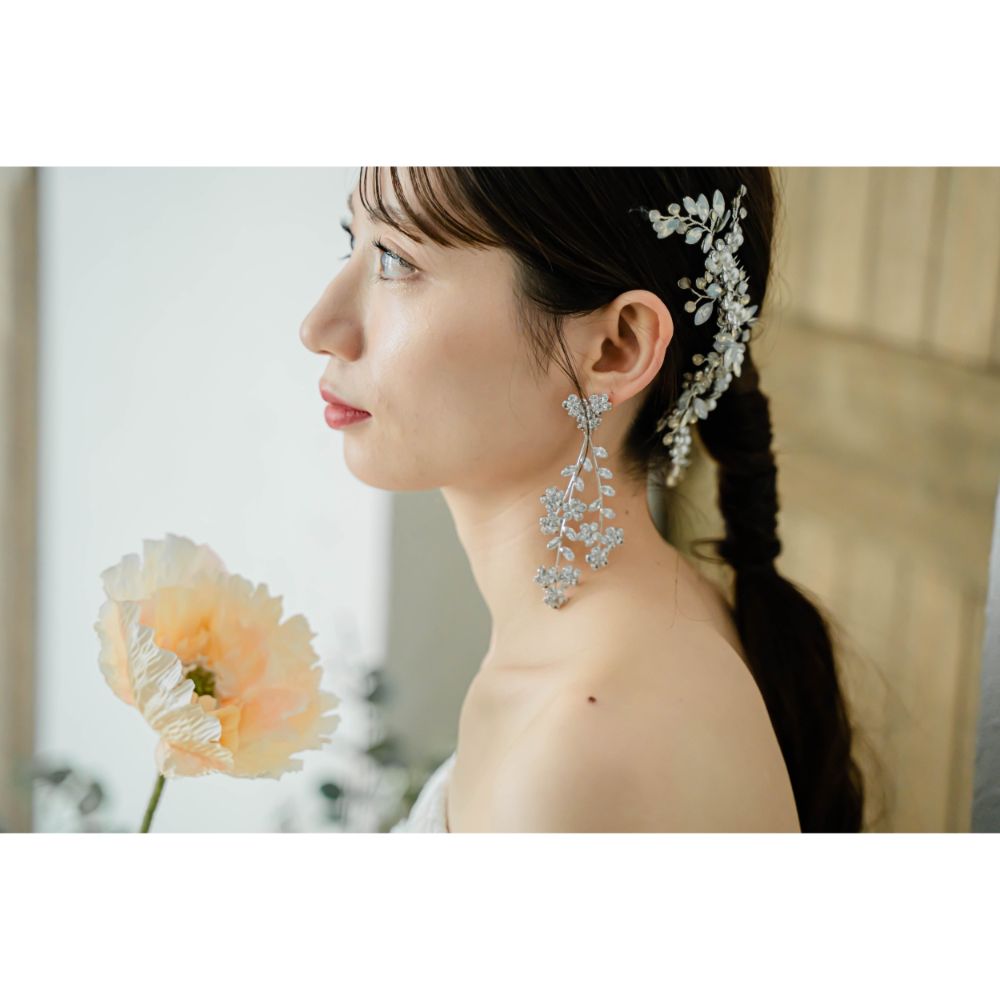 Millie flower ウェディングアクセサリー ブライダル ピアス / イヤリング [ AM-110 ]【結婚式 ピアス イヤリング】