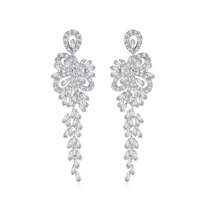 【ピアス・イヤリング】Ella tassel ウェディング ブライダルアクセサリー ピアス / イヤリング [ AM-120 ]【結婚式 ピアス イヤリング】
