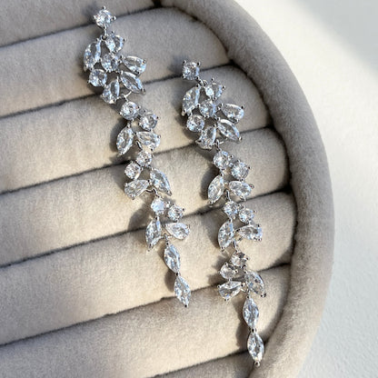 【ピアス・イヤリング】Matilda drop ウェディング ブライダルアクセサリー ピアス / イヤリング [ AM-123 ]【結婚式 ピアス イヤリング】