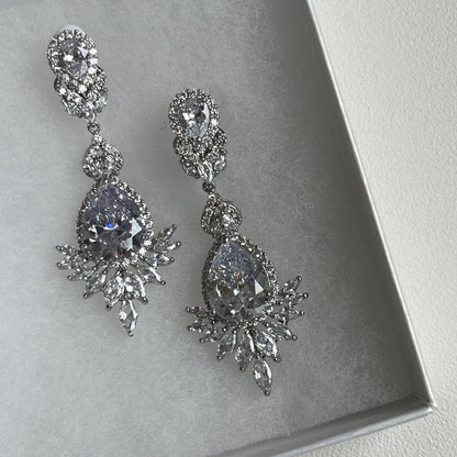 Florence drop ウェディング ブライダルアクセサリー イヤリング [ AM-128 ]【結婚式 ピアス イヤリング】