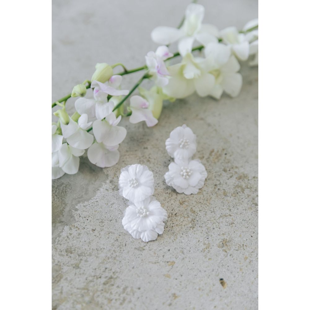 Evelyn flower ウェディング ブライダルアクセサリー ピアス/ イヤリング [ AM-135 ]【結婚式 ピアス イヤリング】