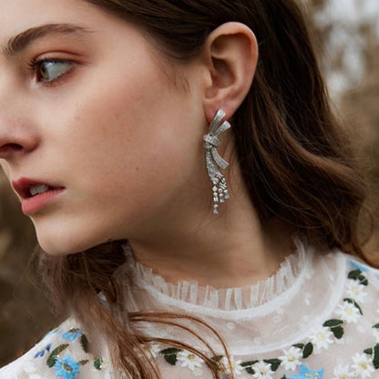 【ピアス・イヤリング】Mia ribbon ウェディング ブライダルアクセサリー ピアス/ イヤリング [ AM-136 ]【結婚式 ピアス イヤリング】