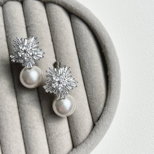 【ピアス・イヤリング】Stella flower ブライダルアクセサリー ウェディング ピアス/ イヤリング [ AM-139 ]【結婚式 ピアス イヤリング】