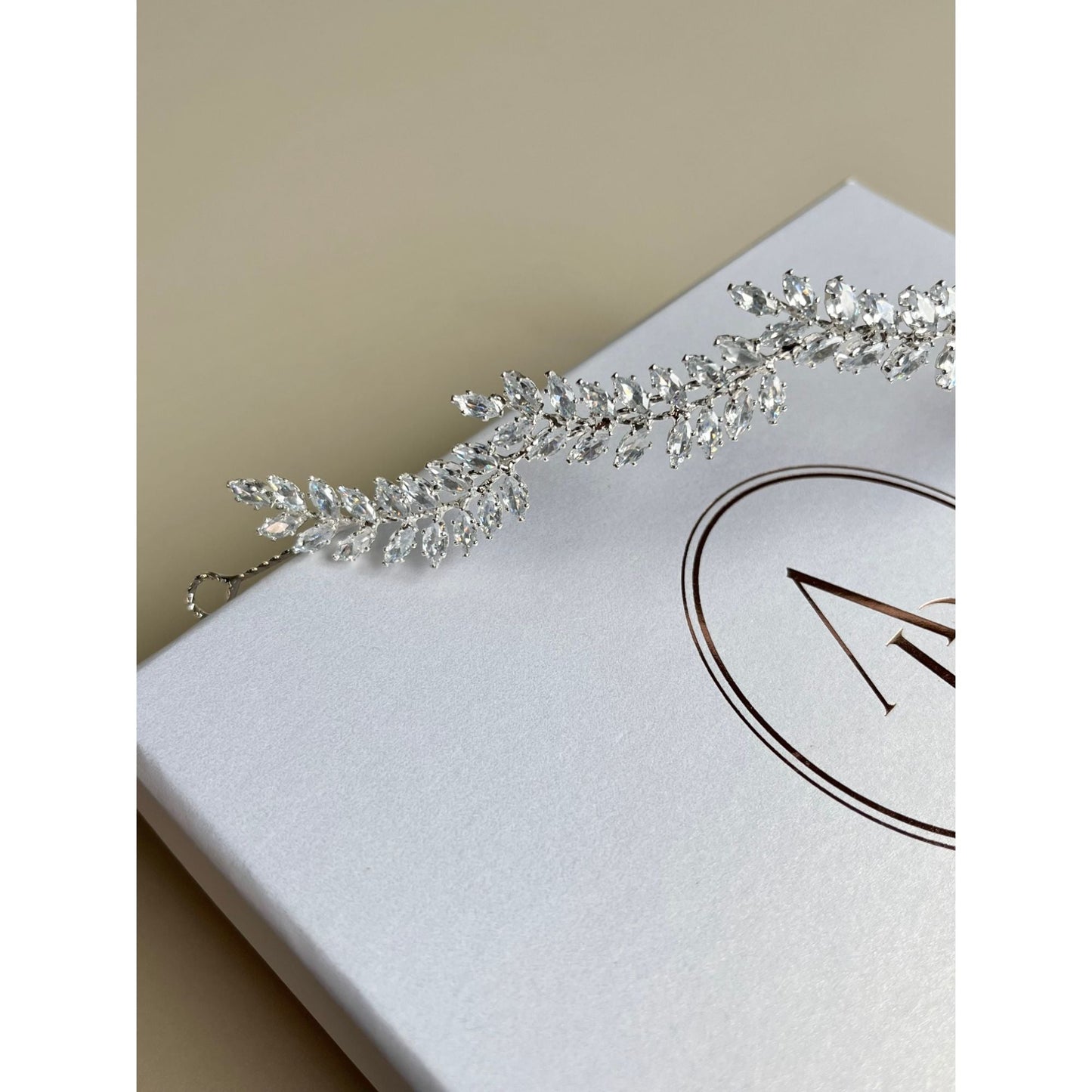 【ヘッドドレス】Serenity leaf ブライダルアクセサリー ウェディング ヘッドドレス [ AM-146 ]【結婚式 ヘアアクセサリー】