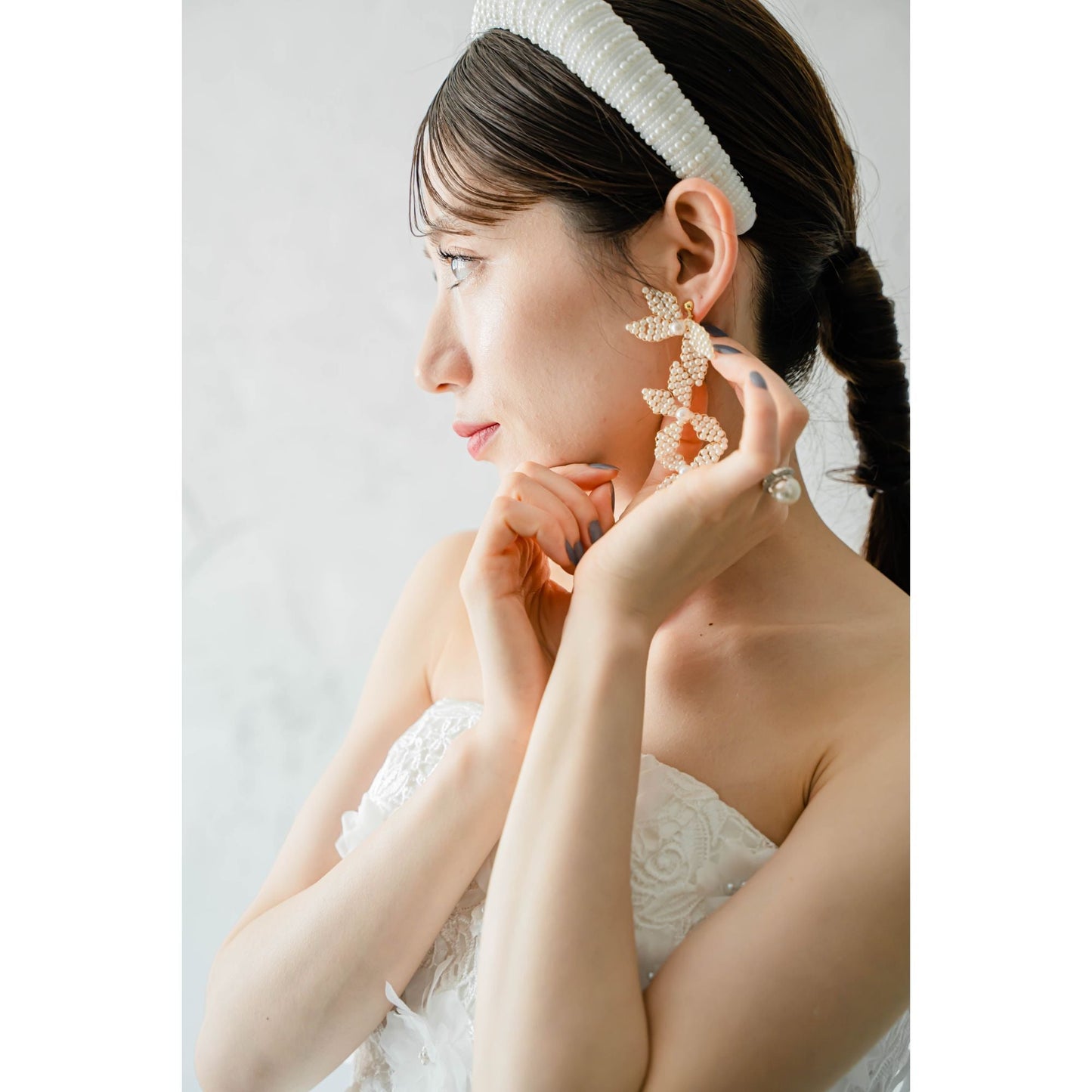 【ヘッドドレス】Charlotte ブライダルアクセサリー ウェディング ヘッドドレス カチューシャ [ AM-147 ]【結婚式 ヘアアクセサリー】