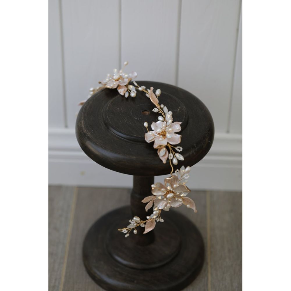 Avery flower ブライダルアクセサリー ヘッドドレス ウェディング [ AM-151 ]【結婚式 ヘアアクセサリー】