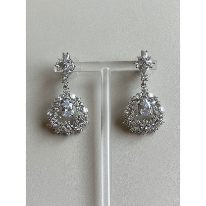 【ピアス・イヤリング】ブライダルアクセサリー ウェディング ピアス / イヤリング [ AM-163 ]【結婚式 ピアス イヤリング】