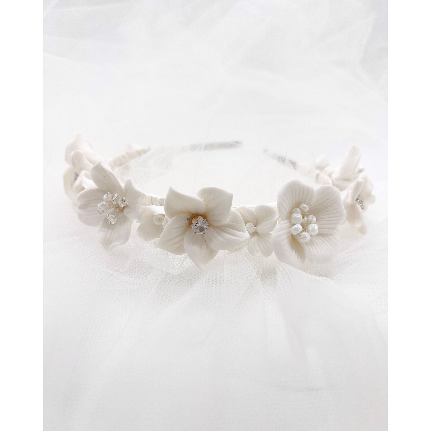 【ヘッドドレス】Selena セレーナ フラワーカチューシャ ブライダルアクセサリー ウェディング [ AM-167 ]【結婚式 ヘアアクセサリー】