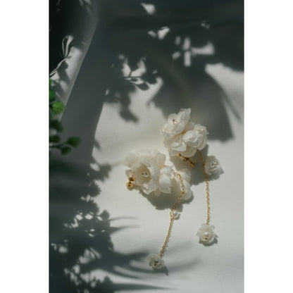 Amelie flower ブライダルアクセサリー ウェディングアクセサリーイヤリング [ AM-175 ]【結婚式 ピアス イヤリング】