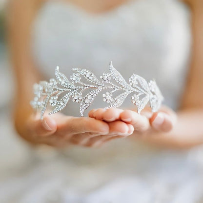 novia crystal ヘッドドレス ウェディング ブライダルアクセサリー [ AM-56 ]【結婚式 ヘアアクセサリー】