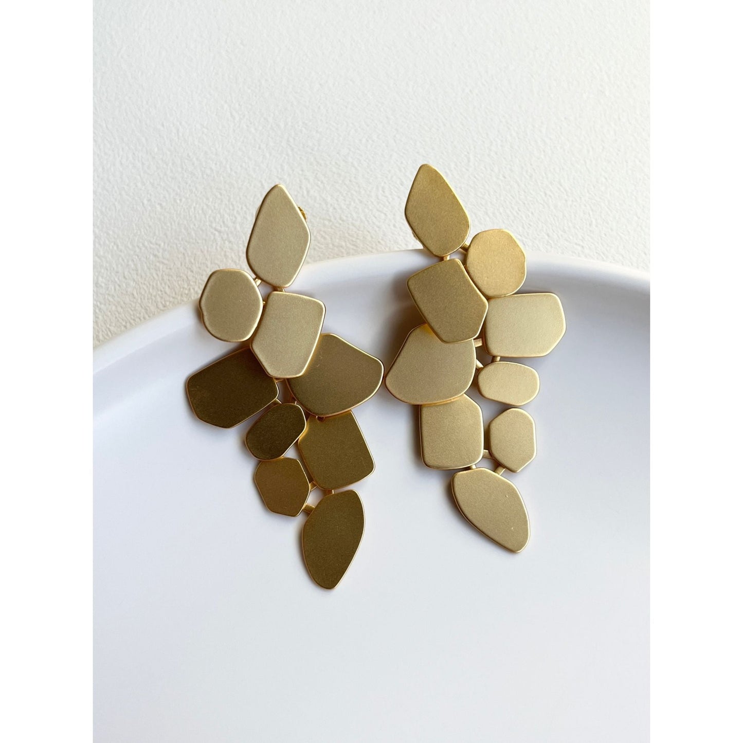 【ピアス・イヤリング】coretto leaf ウェディング ブライダルアクセサリー ピアス / イヤリング [ AM-59 ]【結婚式 ピアス イヤリング】