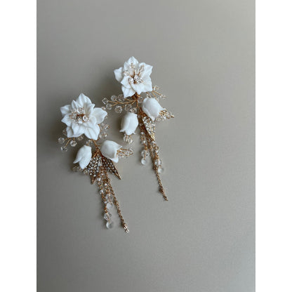 【イヤリング】Meaghan flower ウェディングアクセサリー イヤリング [ AM-94 ]【結婚式 ピアス イヤリング】