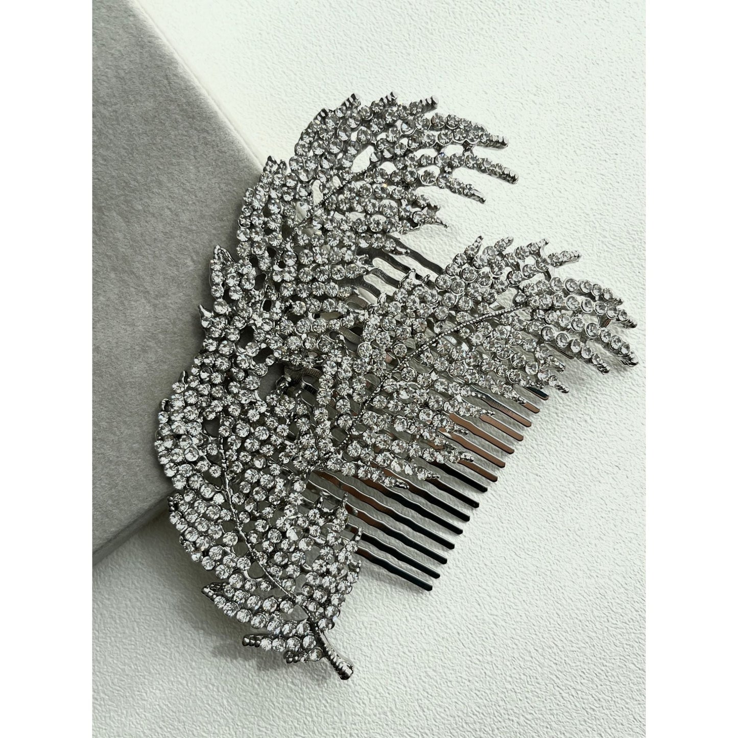 【ヘッドドレス】Julia wing ヘッドドレス ウェディング ブライダルアクセサリー [ AM-98 ]【結婚式 ヘアアクセサリー】