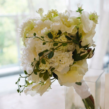 【造花】JUNE BRIDE・白いラウンドブーケ 【結婚式 フラワー 造花 ブーケ ブートニア】