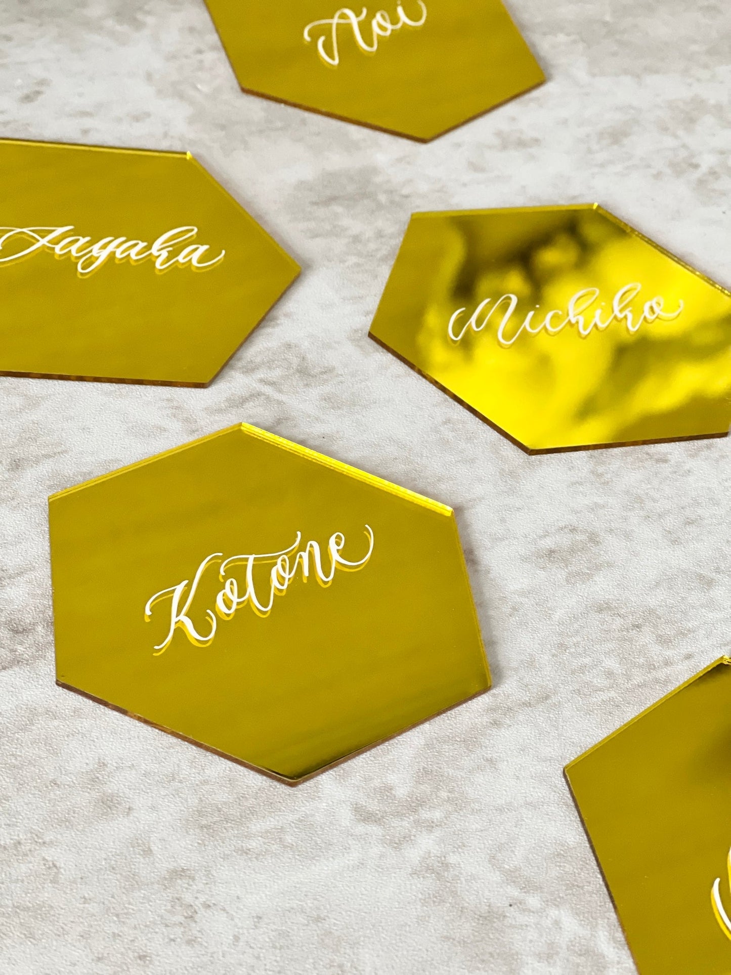 【結婚式 席札】ヘキサゴンミラー席札(ゴールド)【結婚式 ペーパー 席札】