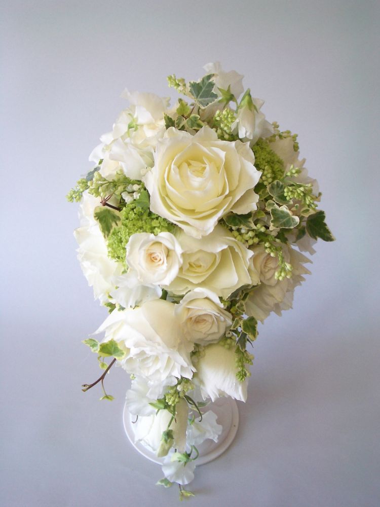 【生花】オーダーメイド/ オーバルブーケ・ティアドロップブーケ[セットプランAudrey] 【結婚式 フラワー 生花 ブーケ ブートニア オーダーメイド】