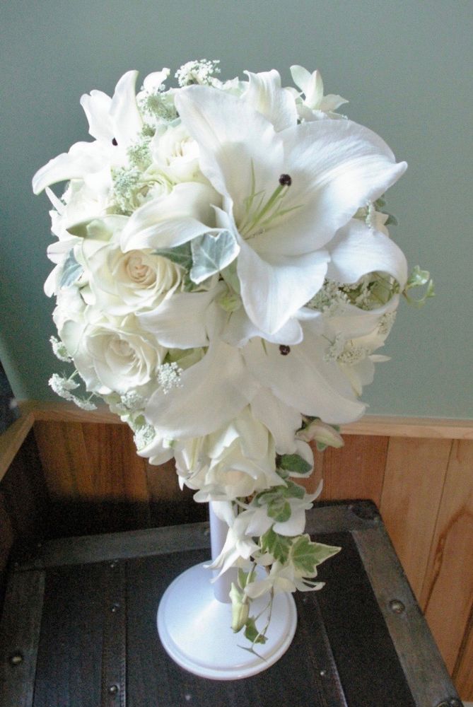 【生花】オーダーメイド/ オーバルブーケ・ティアドロップブーケ[セットプランAudrey] 【結婚式 フラワー 生花 ブーケ ブートニア オーダーメイド】