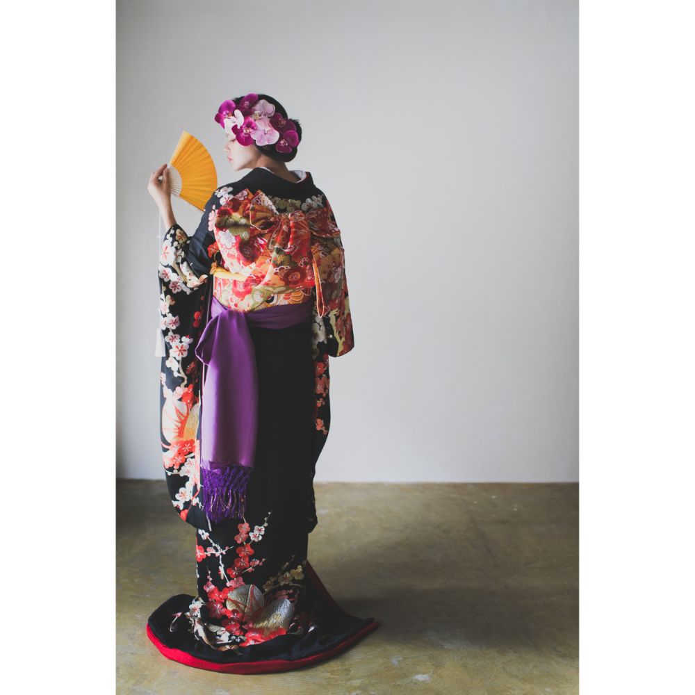 黒地手刺繍梅に鼓 【結婚式 和装 引き振袖 レンタル】