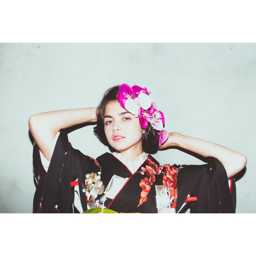 黒地手刺繍梅に鼓 【結婚式 和装 引き振袖 レンタル】