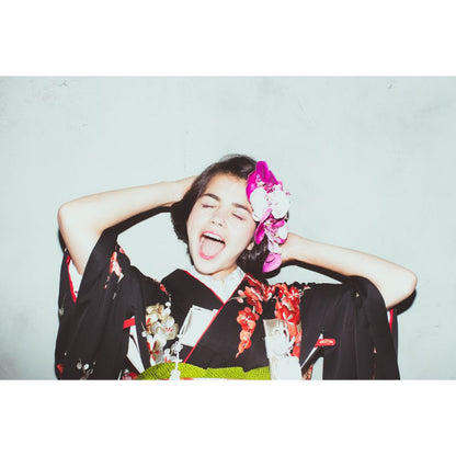 黒地手刺繍梅に鼓 【結婚式 和装 引き振袖 レンタル】