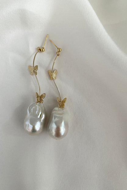 セミオーダー【ピアス・イヤリング】[Sランク]バロックパール×バタフライピアス/イヤリング -ブライダルピアス/イヤリング-≪BP-01a-c/BE-01a-c≫ 結婚式 ピアス