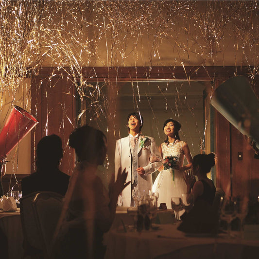 巨大レギュラークラッカー(ゴールド&シルバーメタルテープ) 【結婚式 挙式 披露宴 演出グッズ】