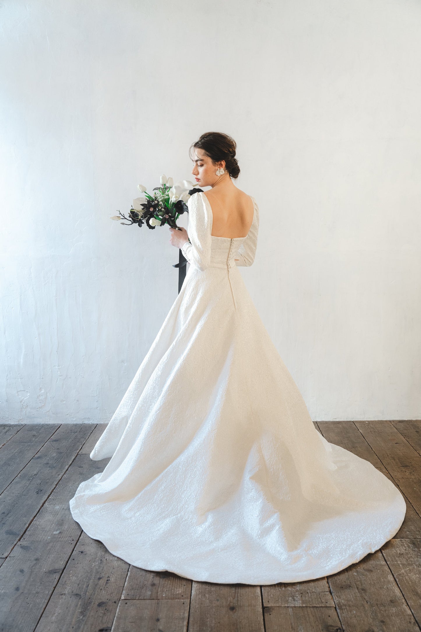 Bonny【結婚式 ウェディングドレス レンタル】