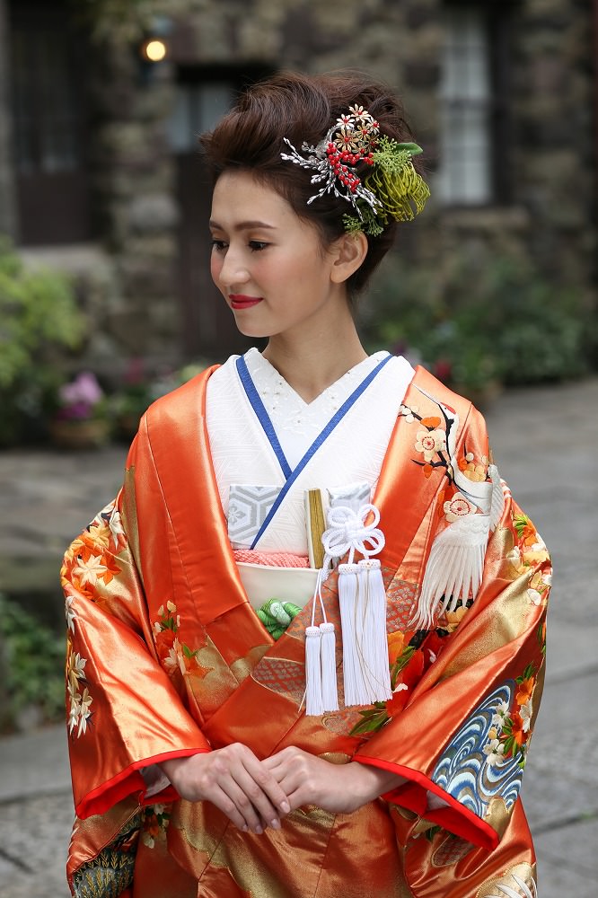 黄金棚緋喜:着付け1点(お引上げ込) 【結婚式 和装 色打掛 レンタル】