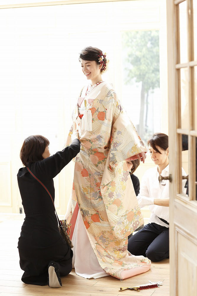 雲母:着付け1点(お引上げ込) 【結婚式 和装 色打掛 レンタル】